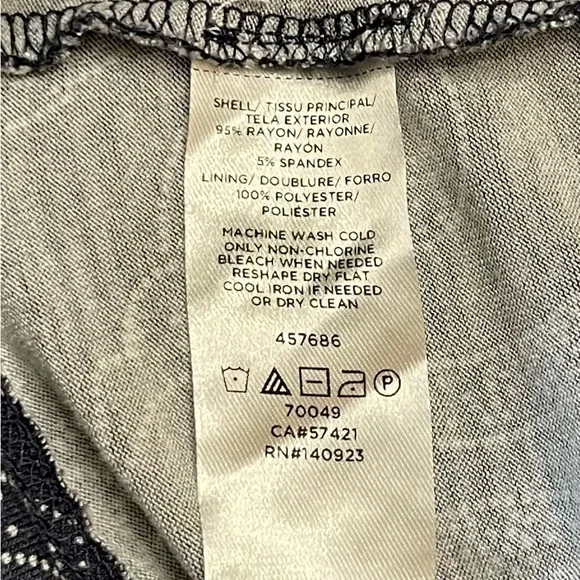 LOFT, CASUAL, SLEEVELESS DRESS IN BLUE PRINT,WITH TOUCHES OF PINK & WHITE.SIZE M - Picture 7 of 7